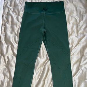 Green JoyLab leggings with leg detail